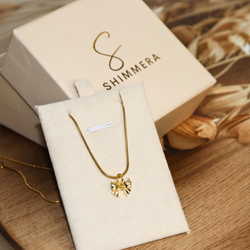 Premium Anti tarnish 18k Gold plated minimal bow pendant with chain