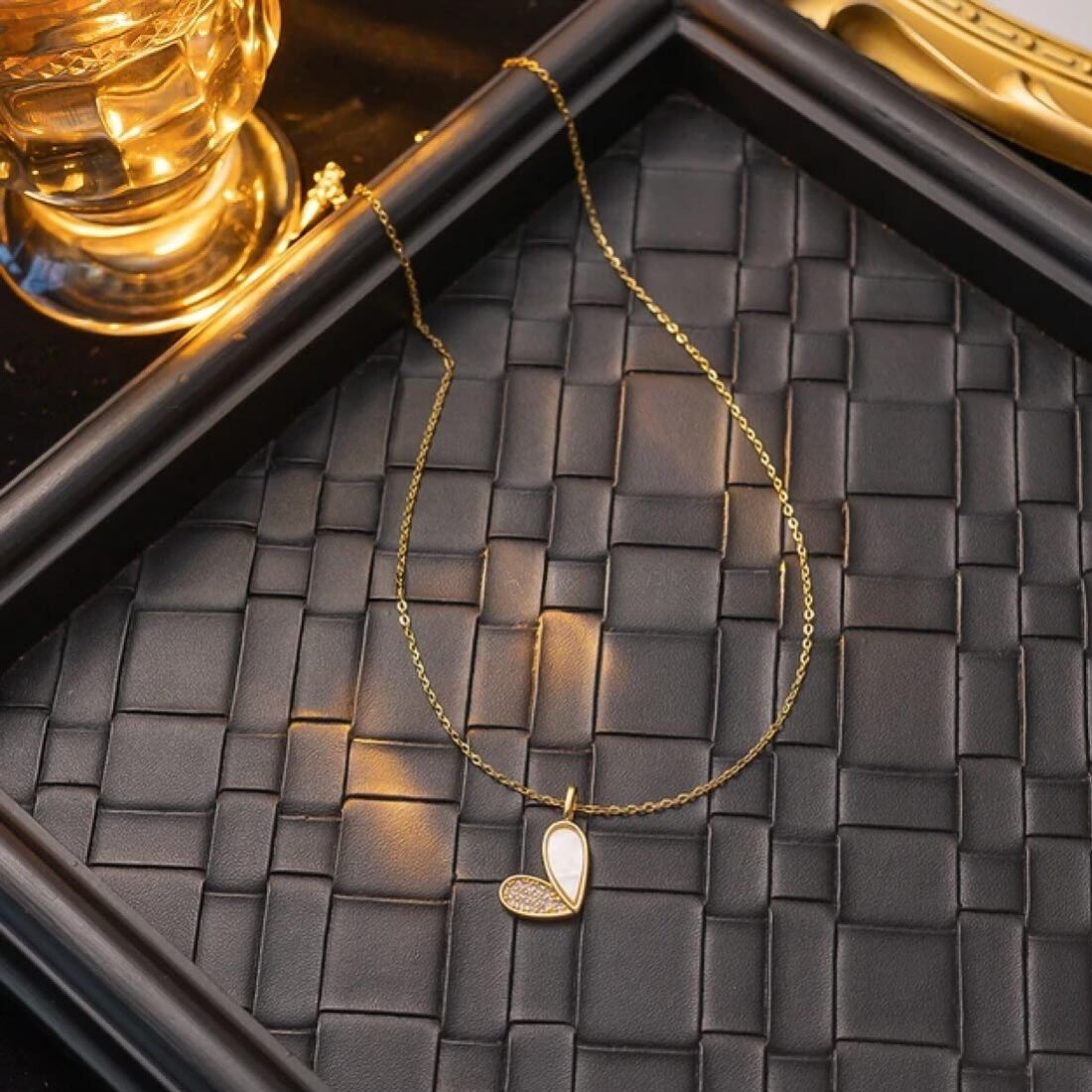 Anti Tarnish 18k Gold Plated Cubic Zirconia Heart Shaped Design Pendant Necklace Chain