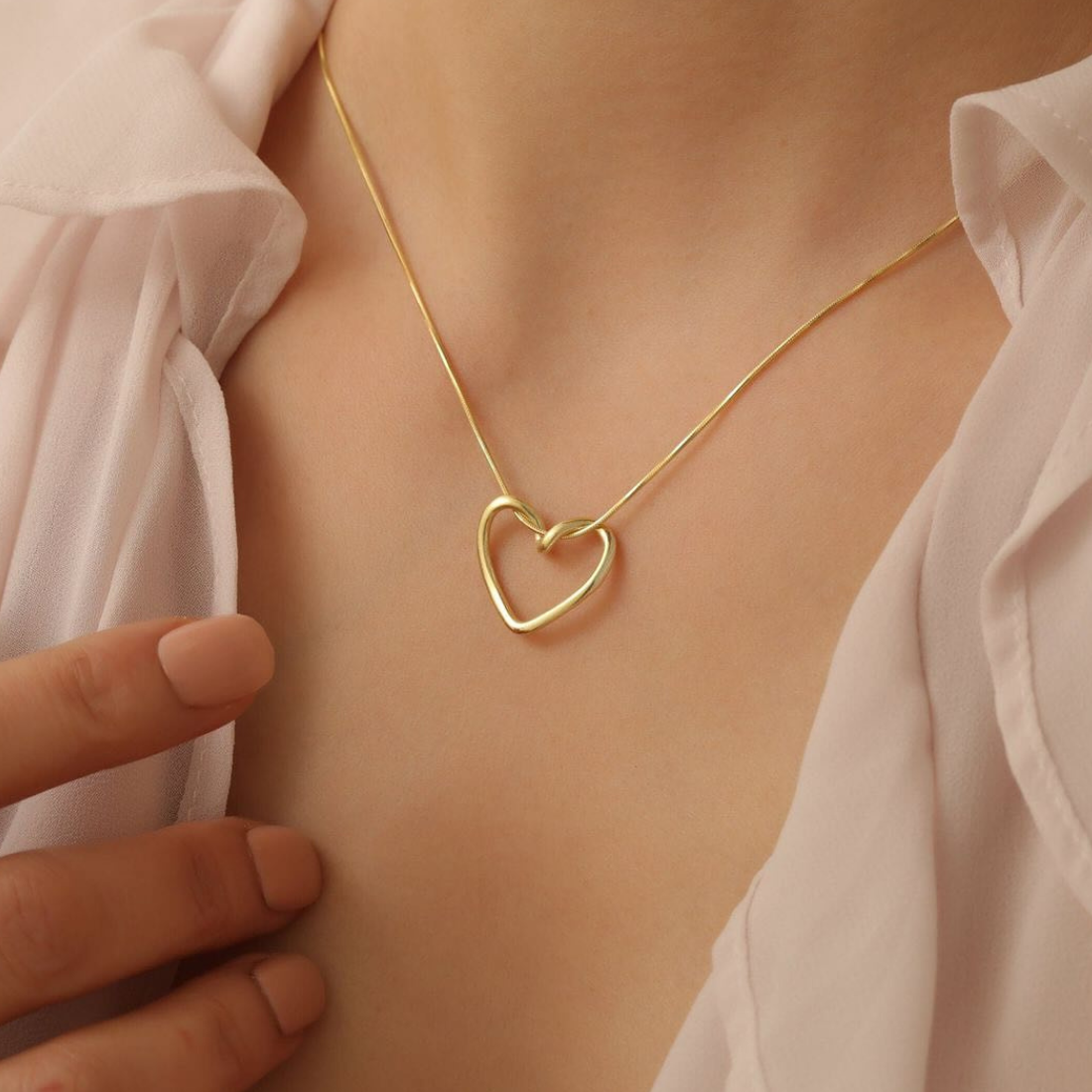 Anti Tarnish Open Heart Viral Pendant Gold-plated with chain