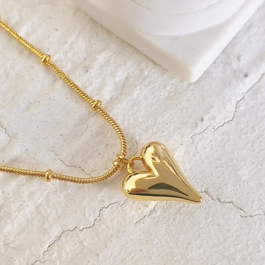 Anti tarnish 18k Gold plated heart pendant with moti chain