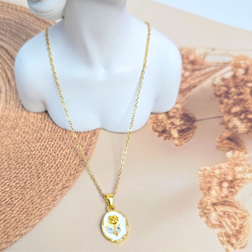 Anti tarnish 18k Gold plated oval rose pendant with chain