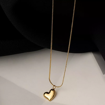 Anti tarnish 18k gold plated heart pendant with chain