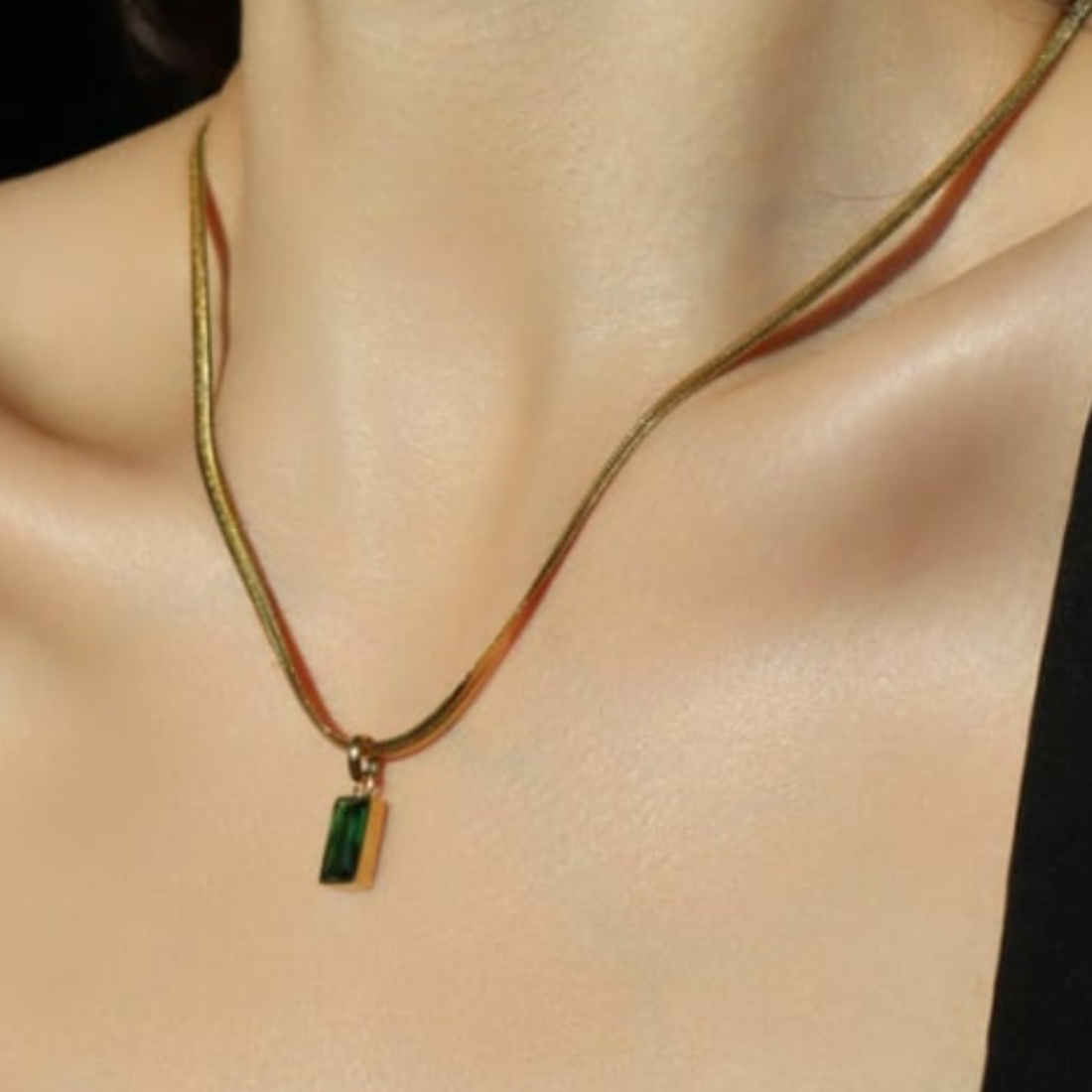 Anti tarnish 18k Gold plated green cubic zirconia pendant with chain