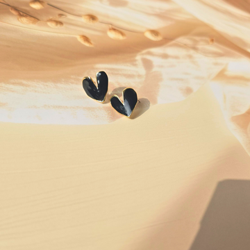 korean black heart shape earrings