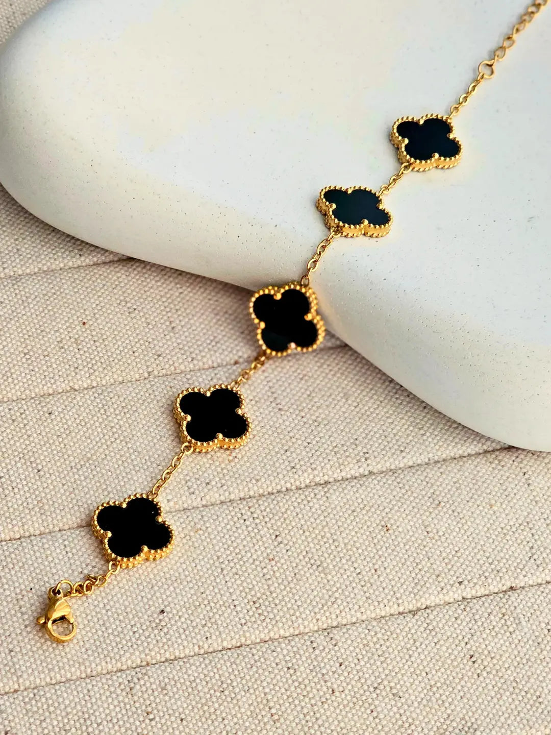 Anti Tarnish Black Clover Bracelet Shimmera