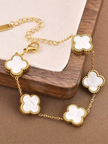 Anti tarnish 18k gold plated white clover bracelet