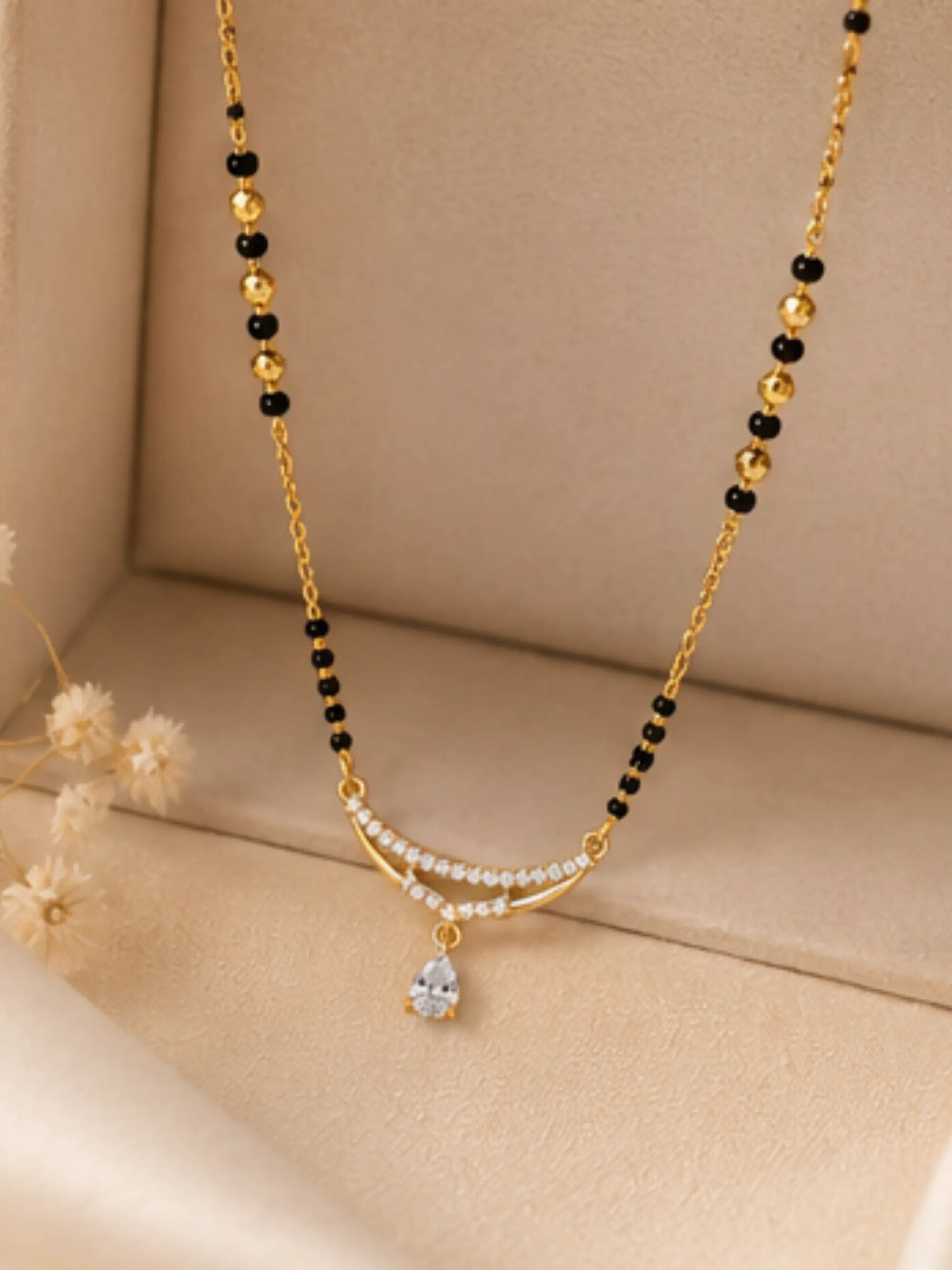 Anti Tarnish V-Curve Mangalsutra Shimmera