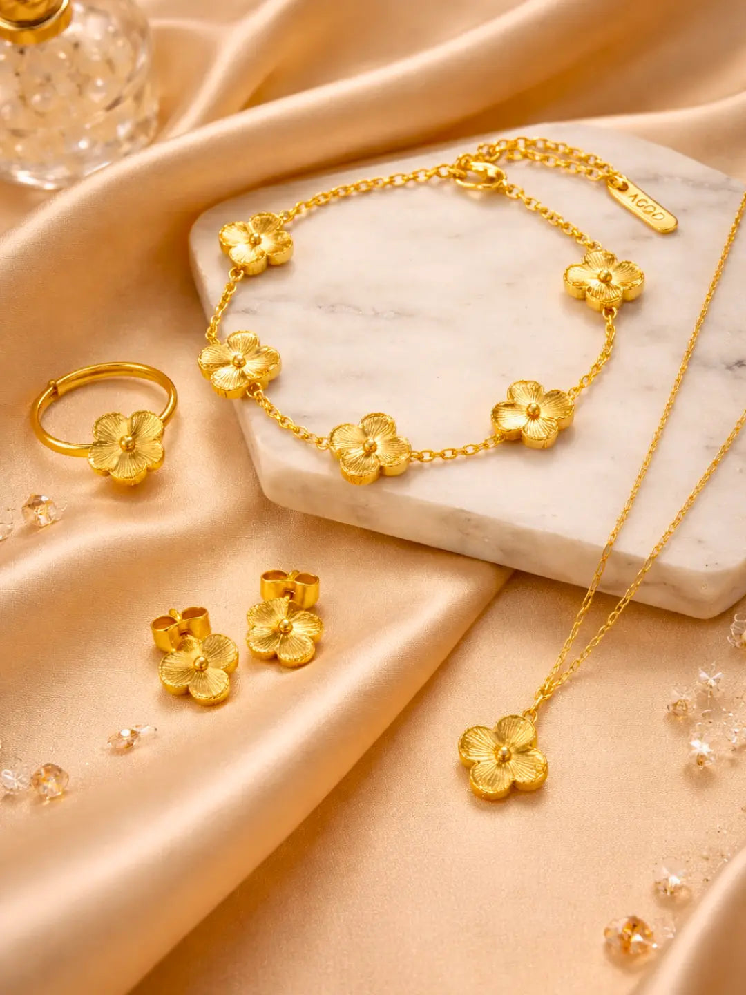 Anti Tarnish Clover Gold Jewellery Set Shimmera
