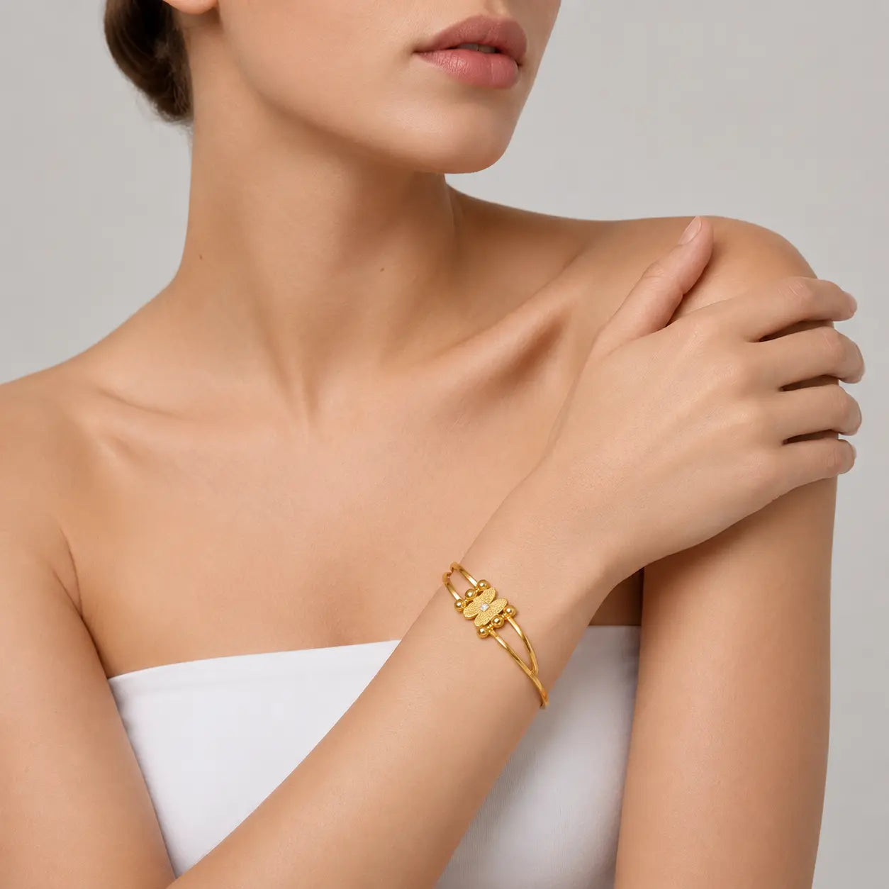 Anti-Tarnish 18K Gold-Plated Butterfly Bracelet Shimmera